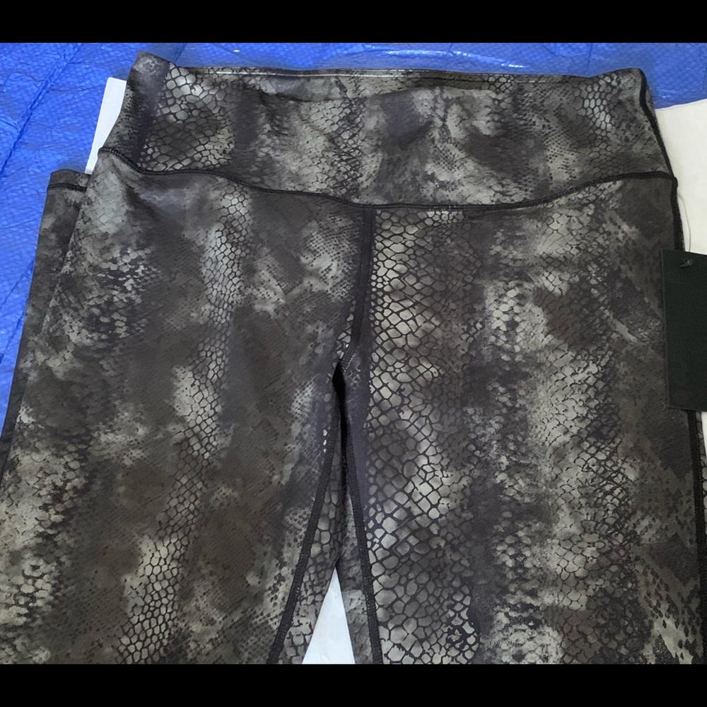 Mono B Snake foil high waist leggings, New with tags - Picture 3 of 5